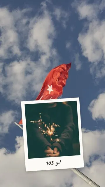 Gökyüzünde Bayrak